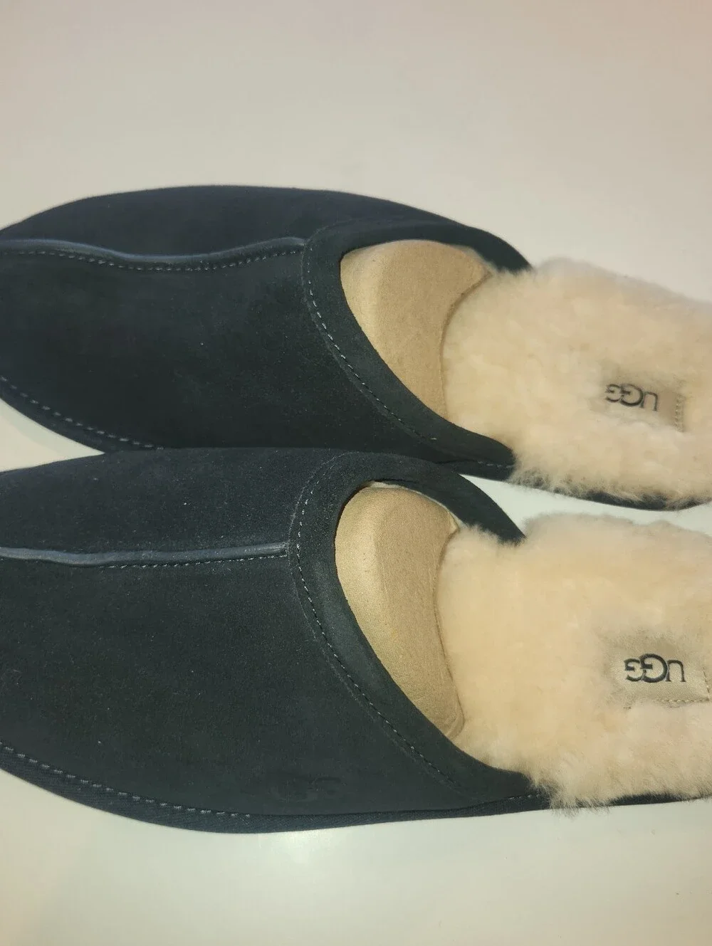 Men's UGG Scuff Slippers – Black Suede – Size 12 – NEW IN BOX